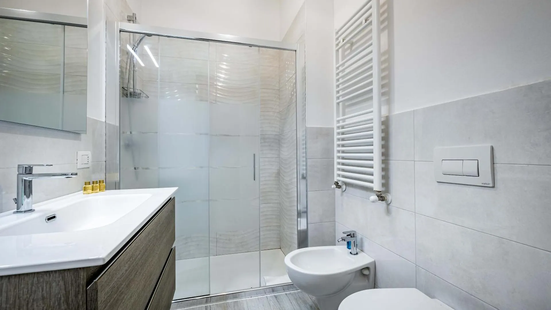 Yd Cavour Suite Apartment Florenz Italien